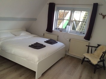 Beautiful spacious loft with separate bedroom